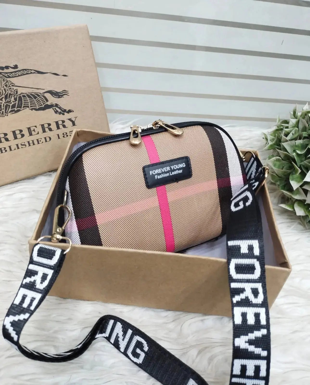 Forever young Imported Hand Clutch Collection High Quality Reviews ⭐⭐⭐⭐⭐(FREE HOME DELIVERY) Multi Collections